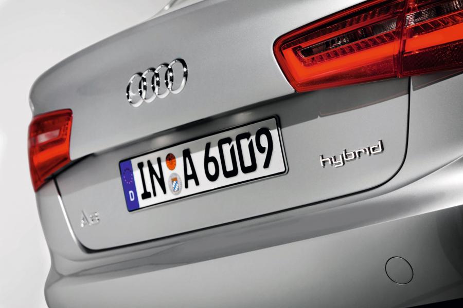 Детали экстерьера Audi A6 Hybrid Sedan (4G, C7) 2011 года  (фото 11 из 24)